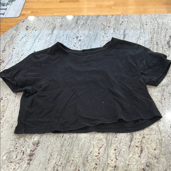 Urban Outfitters Tops - Urban Outfitters Black Cropped Tee